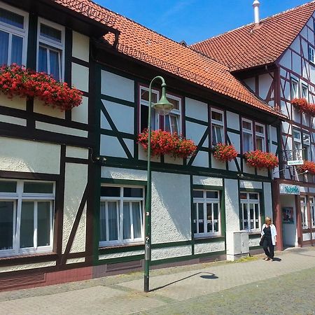 Отель Gastehaus Deutsches Haus Нортхайм Экстерьер фото