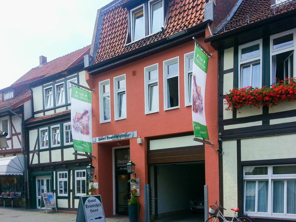 Отель Gastehaus Deutsches Haus Нортхайм Экстерьер фото